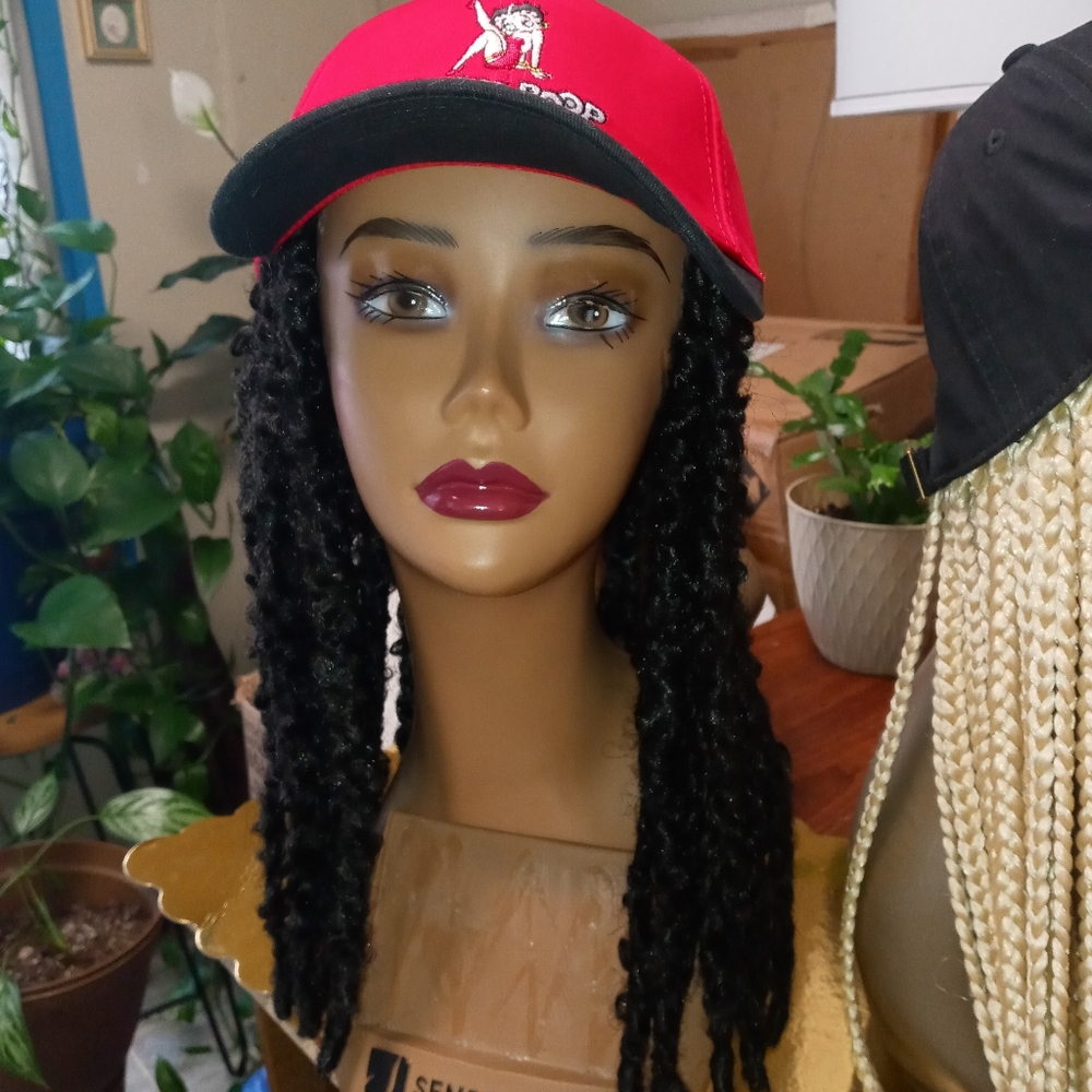 Neccie wig hats